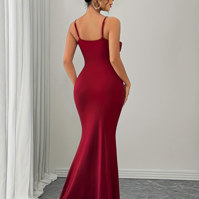 Robe moulante rouge à grand motif floral pour femmes, tendance et élégante